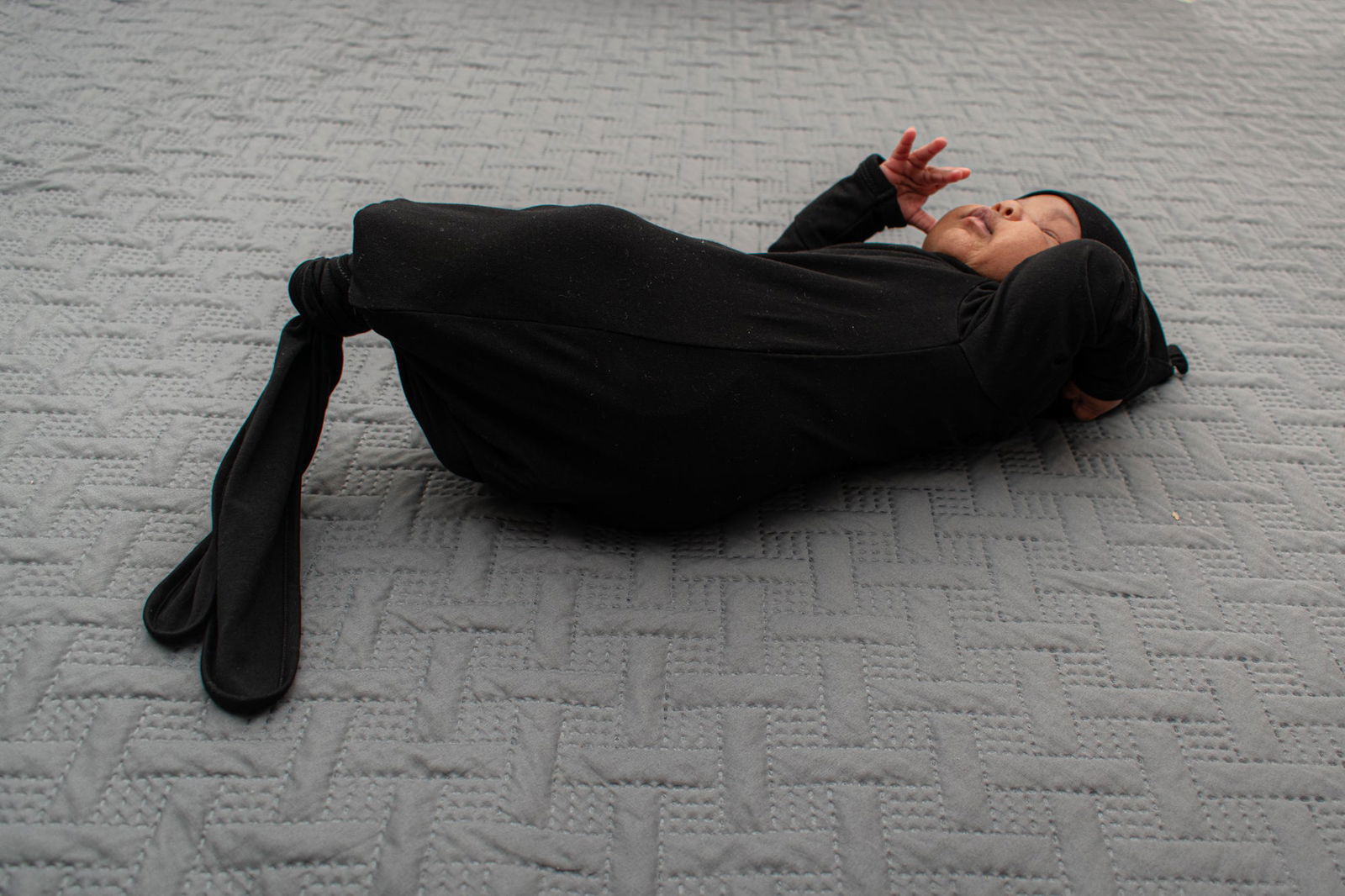 Bamboo Knotted Gown in Midnight Black - Natural CuteNest