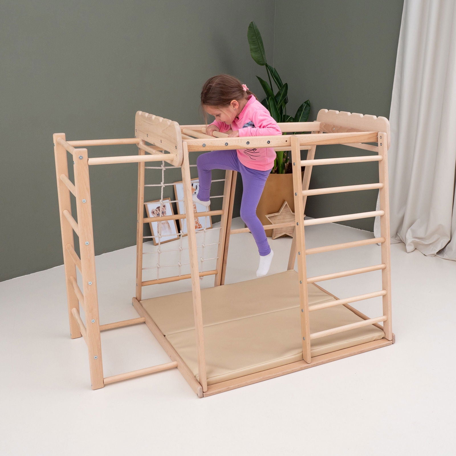 Indoor Jungle Gym - Natural CuteNest