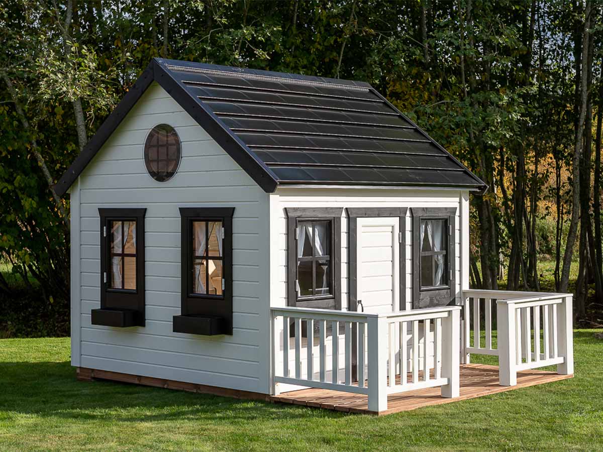 Wooden Playhouse Blackbird 8x8