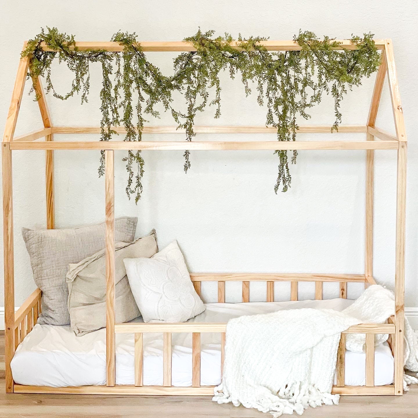 Montessori House Bed with Rails - Natural CuteNest