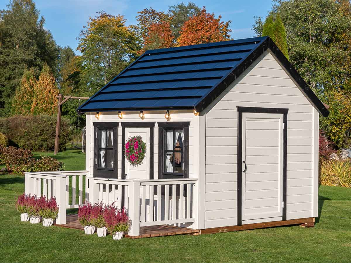 Wooden Playhouse Blackbird 8x8
