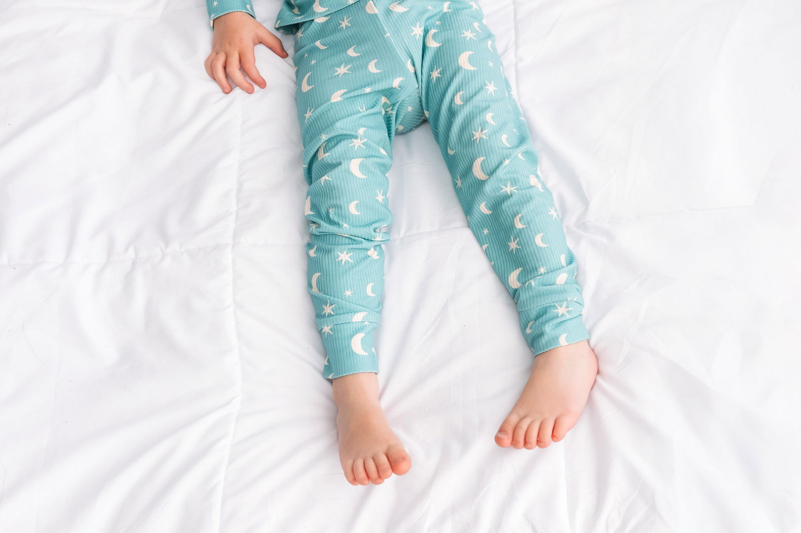 ZIP ROMPER - Moon + Stars Ribbed - Natural CuteNest