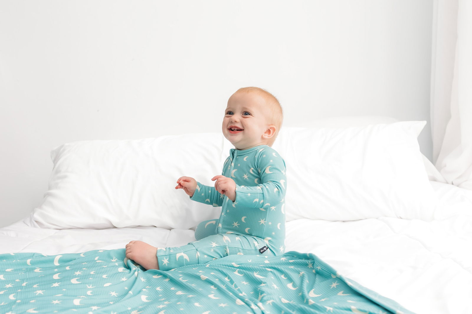 ZIP ROMPER - Moon + Stars Ribbed - Natural CuteNest